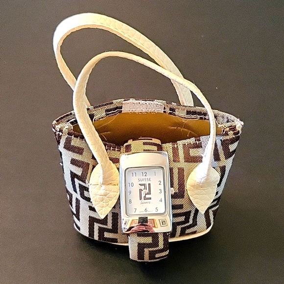 Fabric Bangle Watch + Matching Small Carry Case! - Picture 3 of 13